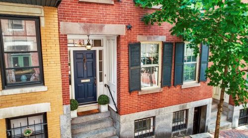 35 Russell St, Boston MA 02114-3901 exterior