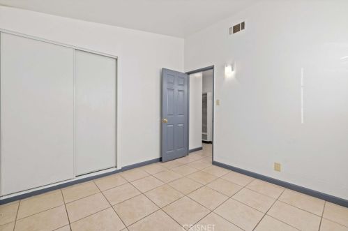 467 Lingard St, Lancaster CA 93535-3122 exterior