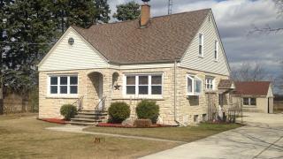 316 Packer Dr, Manitowoc, WI 54220-8927