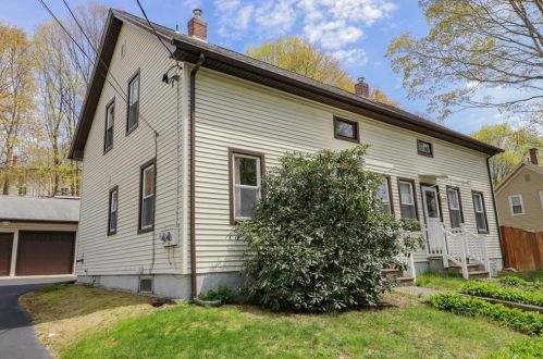 12 Mount Pleasant View Ave, Cumberland, RI 02864-2315