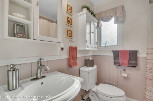 520 New York Ave, Bricktown NJ 08724-1416 exterior