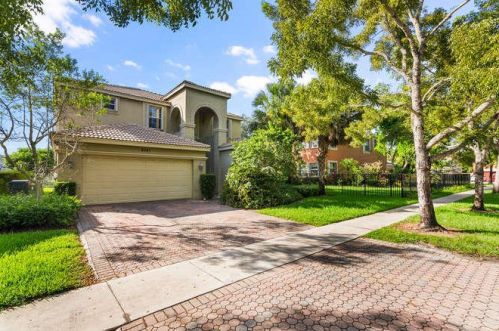 9741 Roche Pl, West Palm Beach, FL 33414-6489