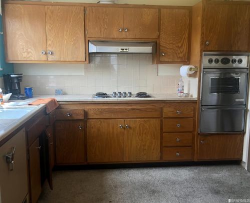 27 Woodland Ave, Daly City CA  94015-3928 exterior