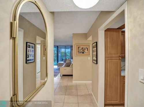 2810 46th Ave, Hollywood, FL 33021-2930