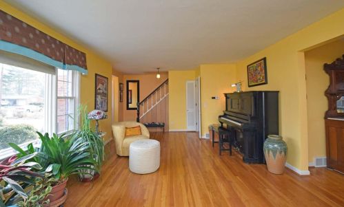 8825 Appleknoll Ln, Cincinnati OH  45236-2103 exterior