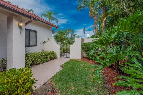 7908 Glen Garry Ln, Delray Beach, FL 33446-3152