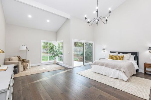 1213 Via Mil Cumbres, Solana Beach CA  92075-1726 exterior