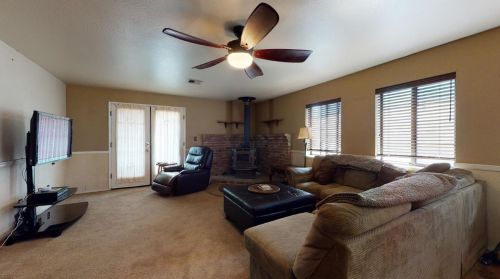 3336 Topeka St, Riverbank CA  95367-2330 exterior