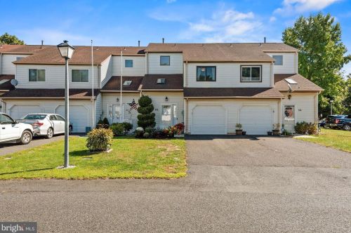 40 Saffron Dr, Lumberton Township, NJ 08048-4222
