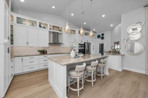 4606 Ashton Ct, Naples FL  34112-8822 exterior
