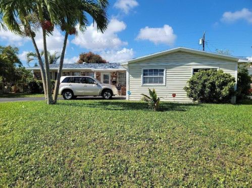 921 Northern Dr, West Palm Beach, FL 33403-2017