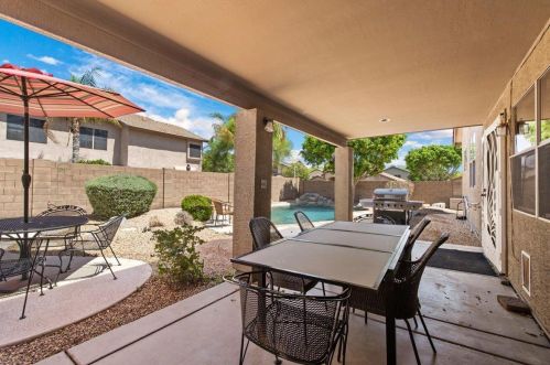 1394 Toledo St, Gilbert AZ  85295-5505 exterior