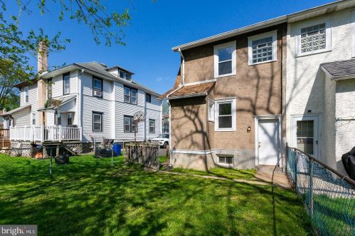 17 Ridgeway Ave, Manor PA  19036-1923 exterior