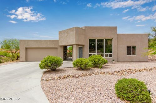 5702 Rio Verde Vis Dr, Tucson AZ  85750-1971 exterior