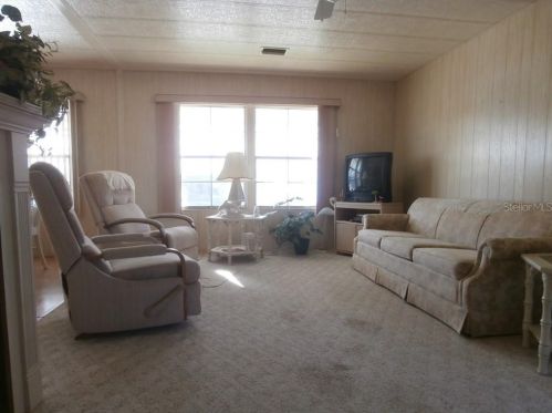 3306 Chatford Dr, Tarpon Springs, FL 34690-1917