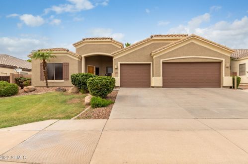 8656 Halifax St, Mesa, AZ 85207-4121