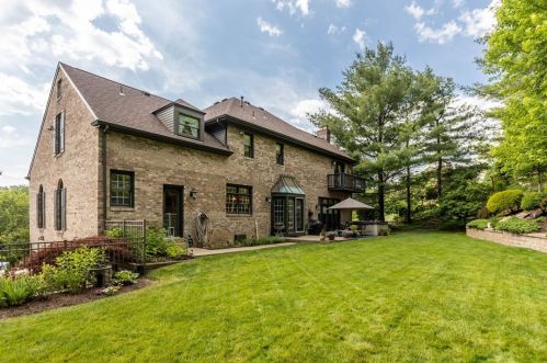125 Cidar Ln, Canonsburg, PA 15317-3436