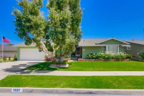 1921 Burnt Mill Rd, Tustin CA  92782-8602 exterior