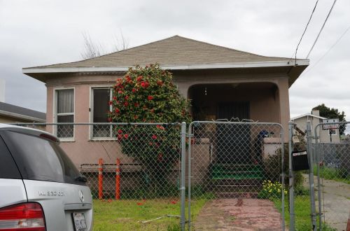 9908 D St, Oakland, CA 94603-2441