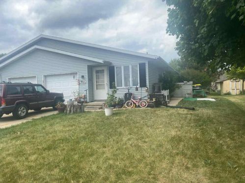 3185 Finger Rd, Green Bay, WI 54311-7602