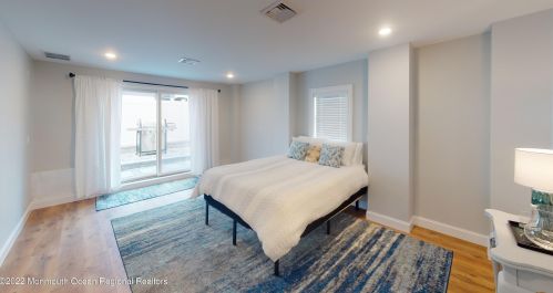 5 Fort Ave, Pelican Island NJ  08751-1512 exterior