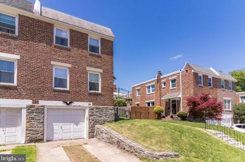 554 Fountain St, Philadelphia, PA 19128-2402