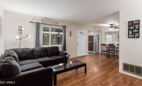 8554 Roosevelt St, Scottsdale, AZ 85257-4572