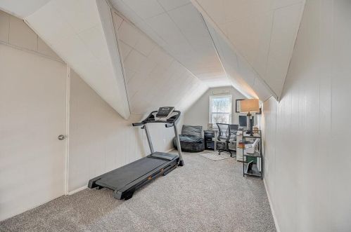 3316 Honey Creek Dr, Milwaukee WI  53219-3911 exterior