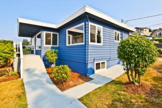 10206 59th Ave, Seattle, WA 98178-2327