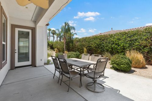 81326 Golden Barrel Way, La Quinta CA  92253-9325 exterior