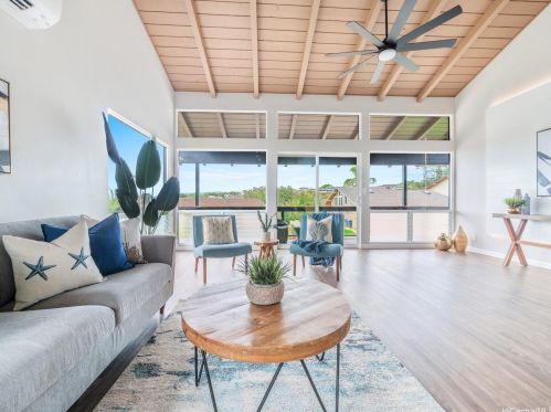 981687 Kiawe St, Aiea HI  96701-1737 exterior