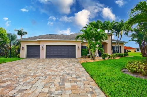 1724 36th Ter, Cape Coral, FL 33914-5537