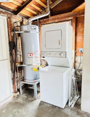 6120 Panama Ave, Richmond CA  94804-5524 exterior