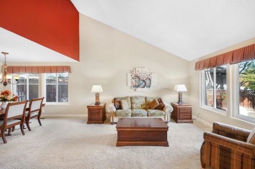 16711 Willow Creek Dr, Morgan Hill CA  95037-4819 exterior