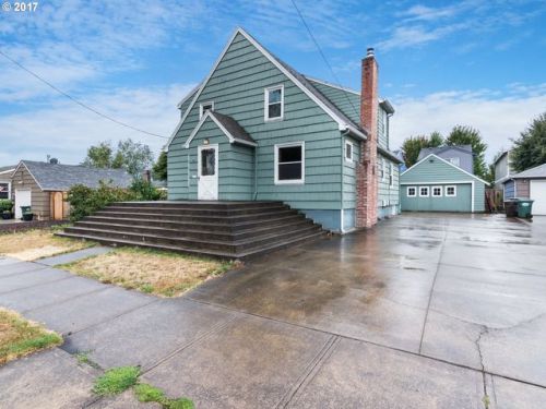 556 Jackson St, Beaverton, OR 97124-3115