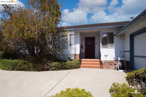 4258 Hillview Dr, West Pittsburg, CA 94565-6025
