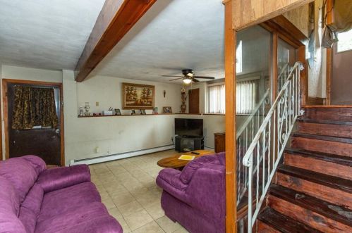 79 Thelma St, North Providence RI  02904-4560 exterior