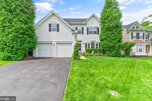 14029 Rora Moss Pl, Bristow, VA 20136-2650