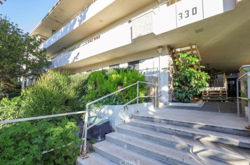 330 Howard St, Glendale CA  91206-3767 exterior