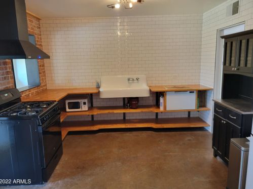 2530 Devonshire Ave, Phoenix AZ  85016-5660 exterior