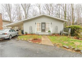 78 Hemlock St, Oak Park, NC 28704-2804