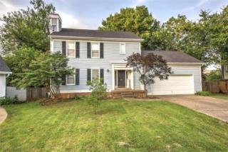 519 Vineleaf Dr, Louisville, KY 40222-4692