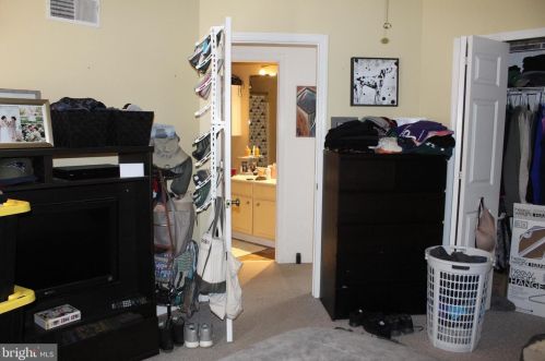 131 Norlawn Cir, Lancaster PA 17601-2669 exterior