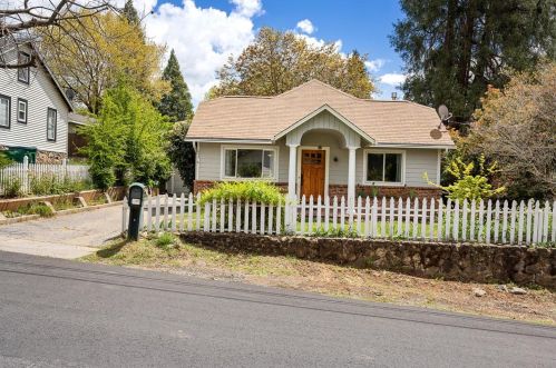 653 Le Duc St, Grass Valley, CA 95945-7544