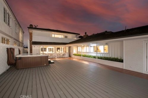 11 Harbor Island Rd, Newport Beach CA  92660 exterior