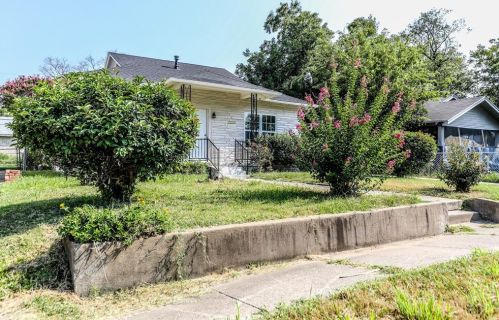 1215 Baltimore Ave, Fort Worth, TX 76104-6107