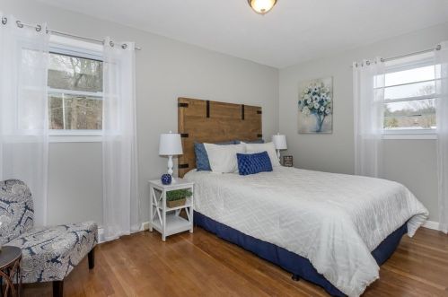 6 Rosenfeld Rd, Millis MA  02054-1131 exterior