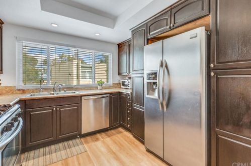 1722 Mountain Terrace Ln, Montebello CA  90640-2052 exterior