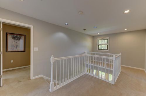 8601 Fair Oaks Ln, Dyer IN  46373-9395 exterior