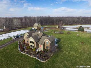 827 Whittier Rd, Spencerport, NY 14559-9739